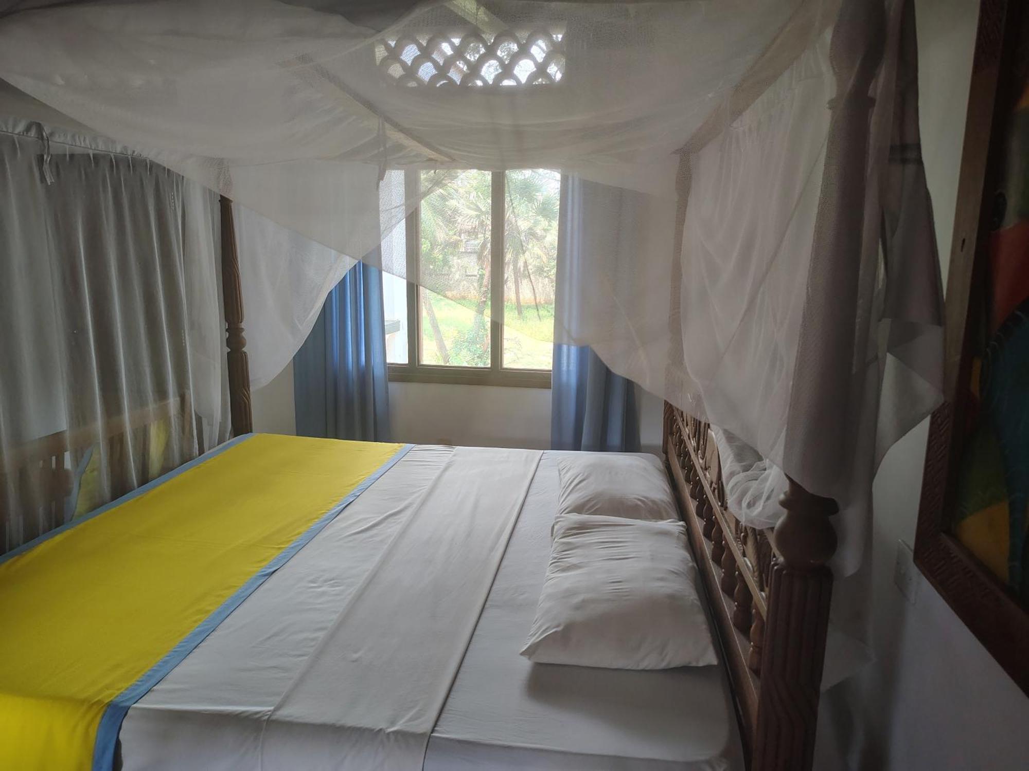Mangro Hotel شاطئ دياني المظهر الخارجي الصورة